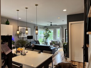 134 Marshall Ct in Nashville, TN - Building Photo - Building Photo