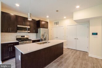 1300 S 24th St in Philadelphia, PA - Building Photo - Building Photo