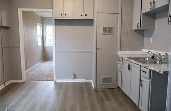 12312 Carrington Ave in Cleveland, OH - Building Photo - Building Photo