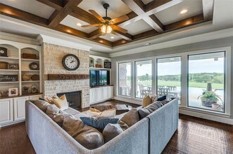 300 Judd Rd in Van Alstyne, TX - Building Photo - Building Photo
