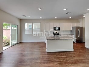 9270 Baylee Bay Ct in Las Vegas, NV - Building Photo - Building Photo