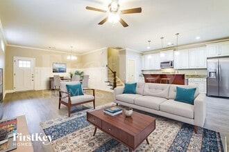 18 E Newnan Rd in Newnan, GA - Building Photo - Building Photo