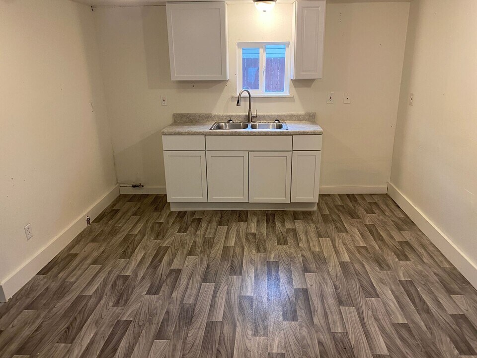 1192 Harpster Ave in Akron, OH - Building Photo