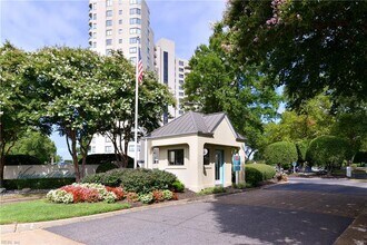 7505 River Rd in Newport News, VA - Building Photo - Building Photo