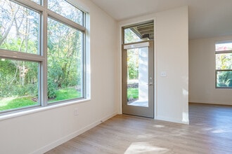 The Flats at Bishop's Woods in Brookfield, WI - Building Photo - Interior Photo