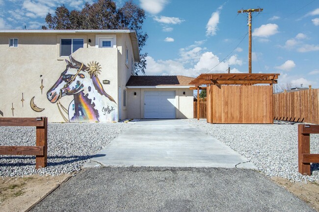 61786 Desert Air Rd in Joshua Tree, CA - Building Photo - Building Photo