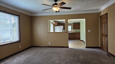 826 Tayco St in Menasha, WI - Building Photo - Building Photo
