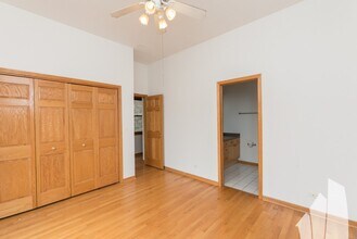 2714 N Wayne Ave, Unit 1 in Chicago, IL - Building Photo - Building Photo