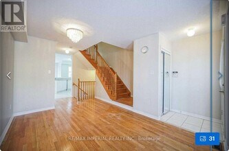 89 Grasslands Ave in Richmond Hill, ON - Building Photo - Building Photo