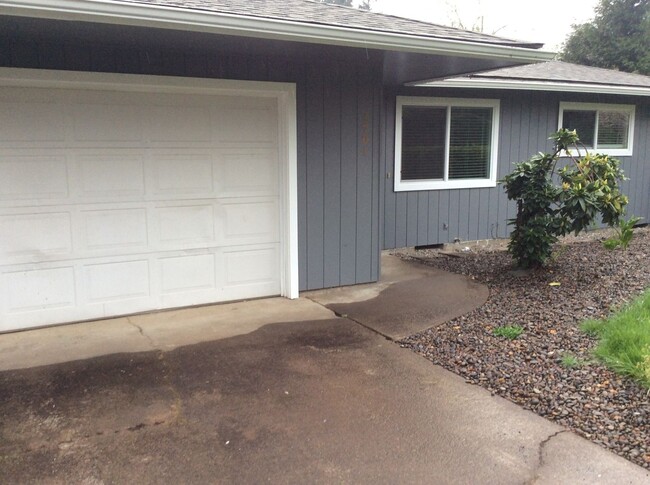 property at 1701 NW Springhill Dr