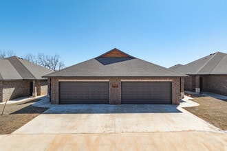 7516 Wildflower Way in Oklahoma City, OK - Building Photo - Building Photo