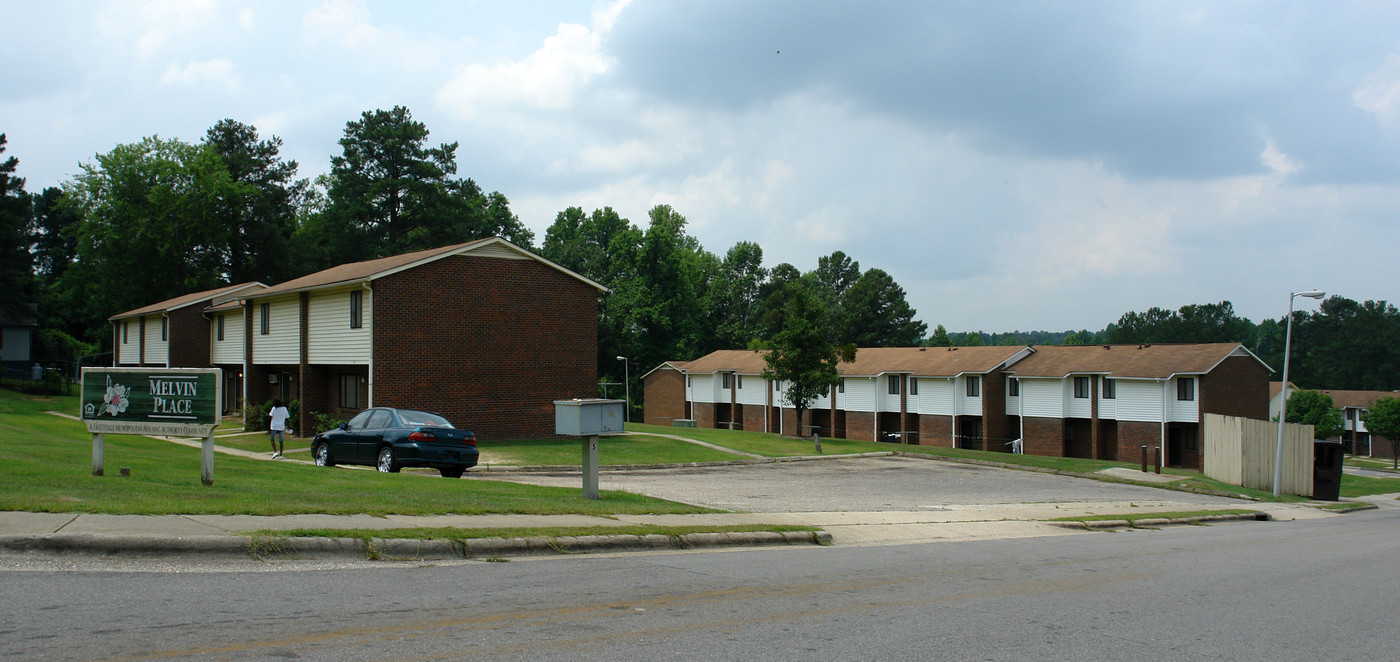 Melvin Place in Fayetteville, NC - Building Photo