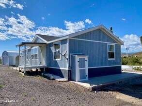 3740 W Jenny Lin Rd in New River, AZ - Building Photo - Building Photo