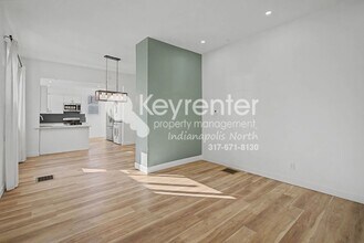 906 Villa Ave in Indianapolis, IN - Building Photo - Building Photo