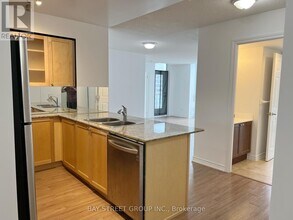 761 Bay St. in Toronto, ON - Building Photo - Building Photo