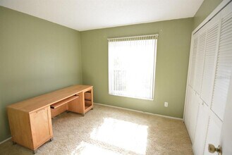 1135 Covington St in Oviedo, FL - Building Photo - Building Photo