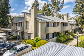 Twin Creek Commons in Roseville, CA - Foto de edificio - Building Photo