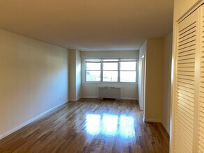 2600 Park Ave in Bridgeport, CT - Building Photo - Building Photo