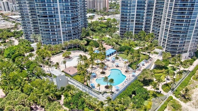 3200 N Ocean Blvd, Unit 1107 in Fort Lauderdale, FL - Building Photo - Building Photo