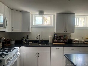 529 Quinnipiac Ave in New Haven, CT - Building Photo - Building Photo