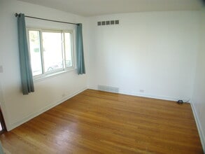 1953 Curtiss St in Downers Grove, IL - Building Photo - Building Photo