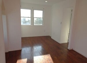 328 Mt Prospect Ave in Clifton, NJ - Building Photo - Building Photo