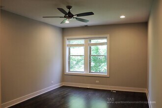 3919 N Janssen Ave, Unit 1E in Chicago, IL - Building Photo - Building Photo