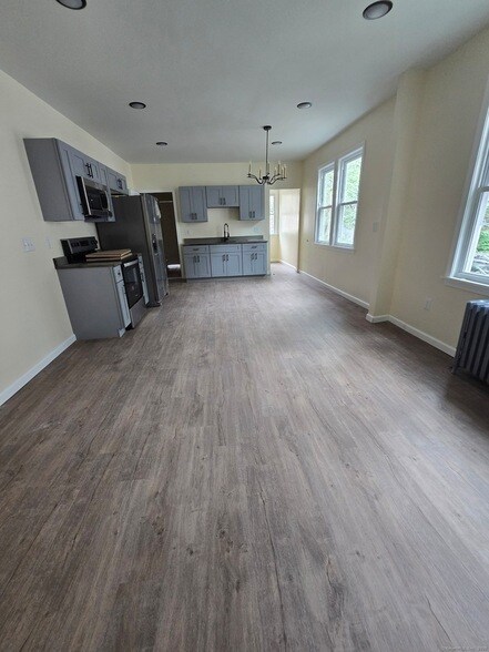 99 Love Ln, Unit 101 in Hartford, CT - Building Photo