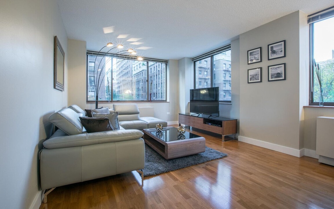 189 W 89th St in New York, NY - Building Photo