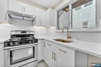 203 Brinkerhoff St in Ridgefield Park, NJ - Building Photo - Building Photo