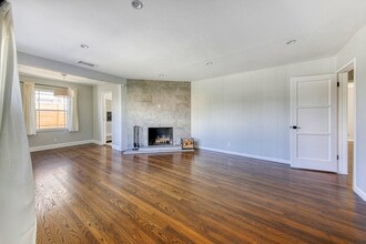 4715 Berryman Ave in Culver City, CA - Building Photo - Building Photo