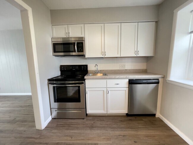 2525 W Ethel Ave