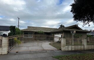 1801 W Harvard in Santa Ana, CA - Building Photo