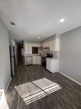 317 W William Cannon Dr in Austin, TX - Building Photo - Building Photo