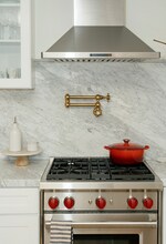 16851 Hay Dr in Chino Hills, CA - Foto de edificio - Building Photo