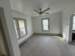 211 Columbia St in Mishawaka, IN - Building Photo - Building Photo