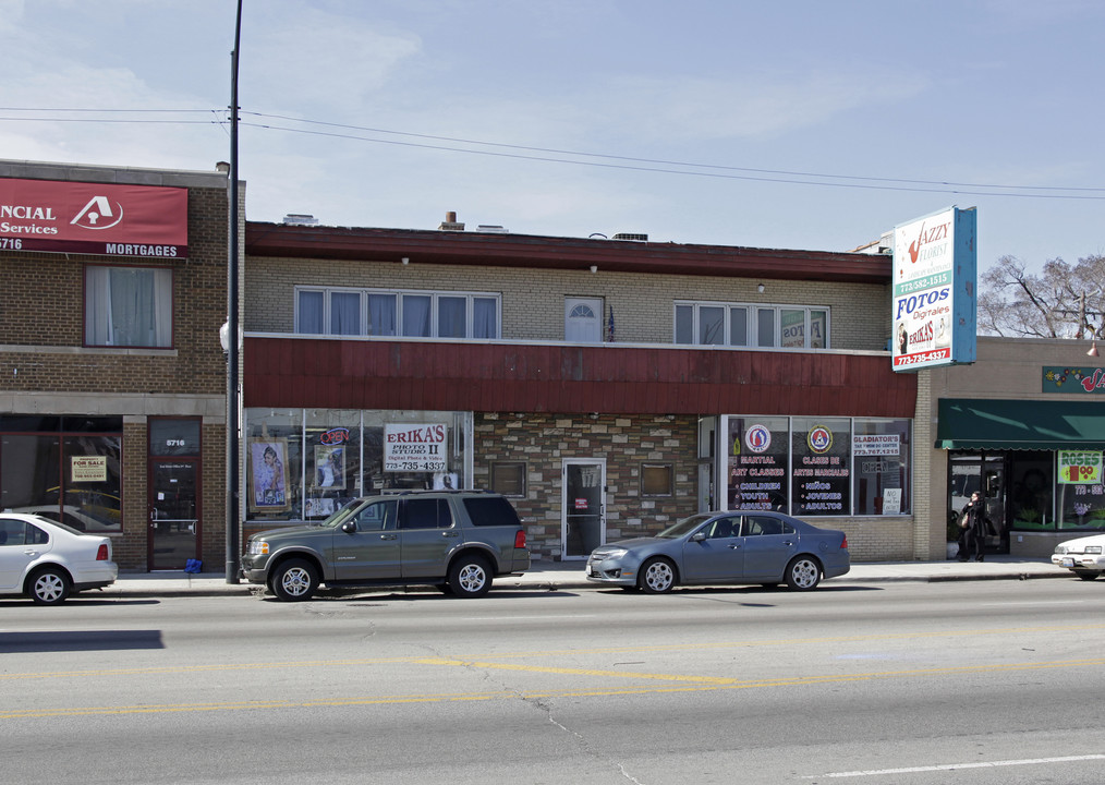 5710-5714 S Pulaski Rd in Chicago, IL - Building Photo