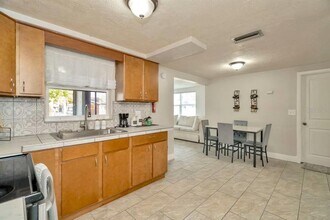 8937 Catalina Dr in Port Richey, FL - Building Photo - Building Photo