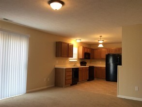 2808 Crosscreek Cir in Westfield, IN - Building Photo - Building Photo