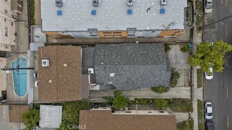 1549 N Kingsley Dr in Los Angeles, CA - Building Photo