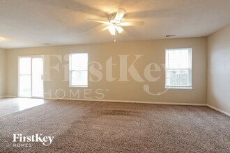 10247 Hornton St in Indianapolis, IN - Foto de edificio - Building Photo