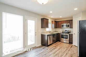 235 Jenny Ln in Raymore, MO - Building Photo - Building Photo