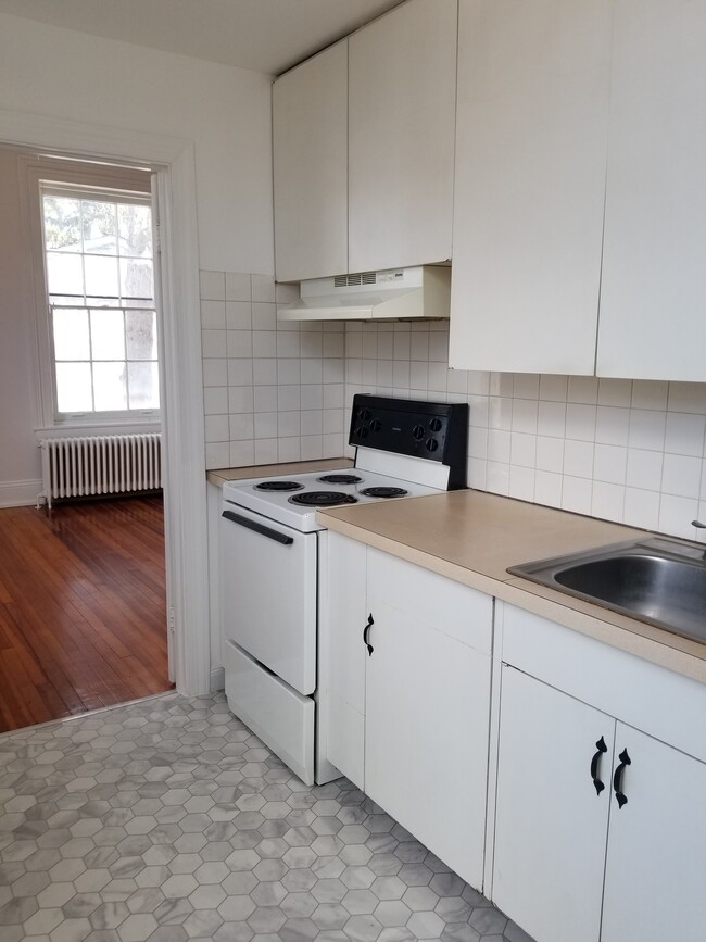 342 Fairmont Ave, Apt #8 in Winchester, VA - Building Photo - Building Photo