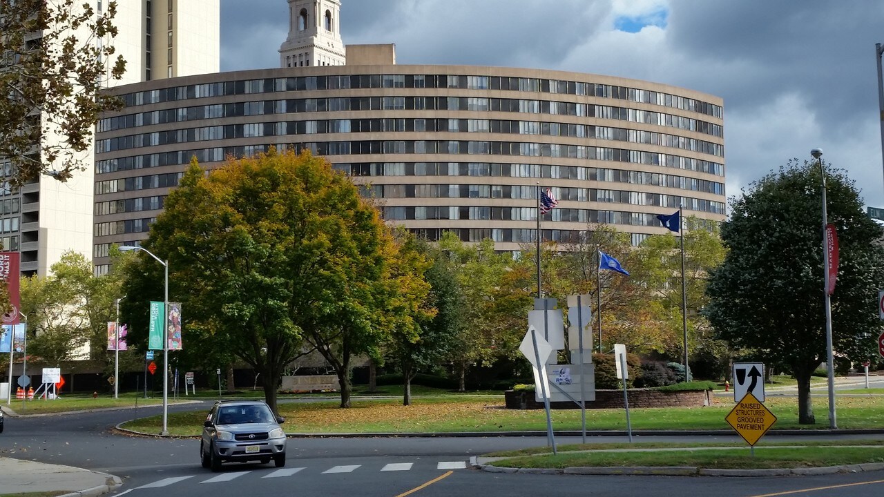 100 Wells St in Hartford, CT - Building Photo