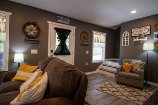 644 Gladdens Creek Rd in Robbinsville, NC - Building Photo