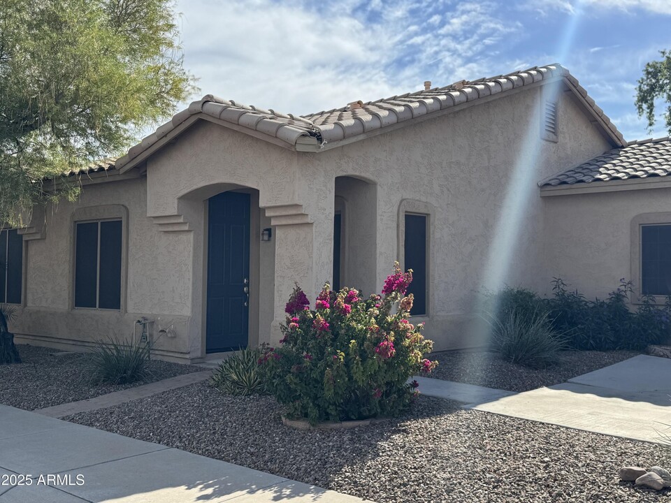 2633 E Riviera Dr in Chandler, AZ - Building Photo