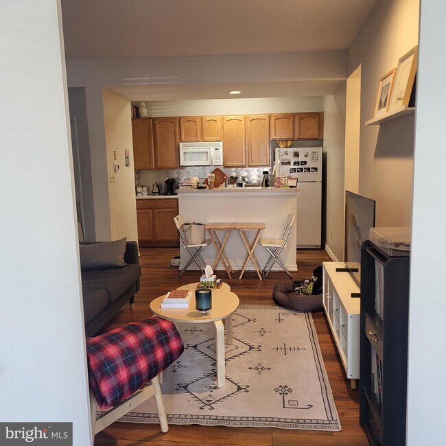 12155 Penderview Terrace-Unit -804 in Fairfax, VA - Building Photo - Building Photo