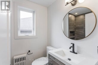 185 Bowie Ave in Toronto, ON - Building Photo - Building Photo