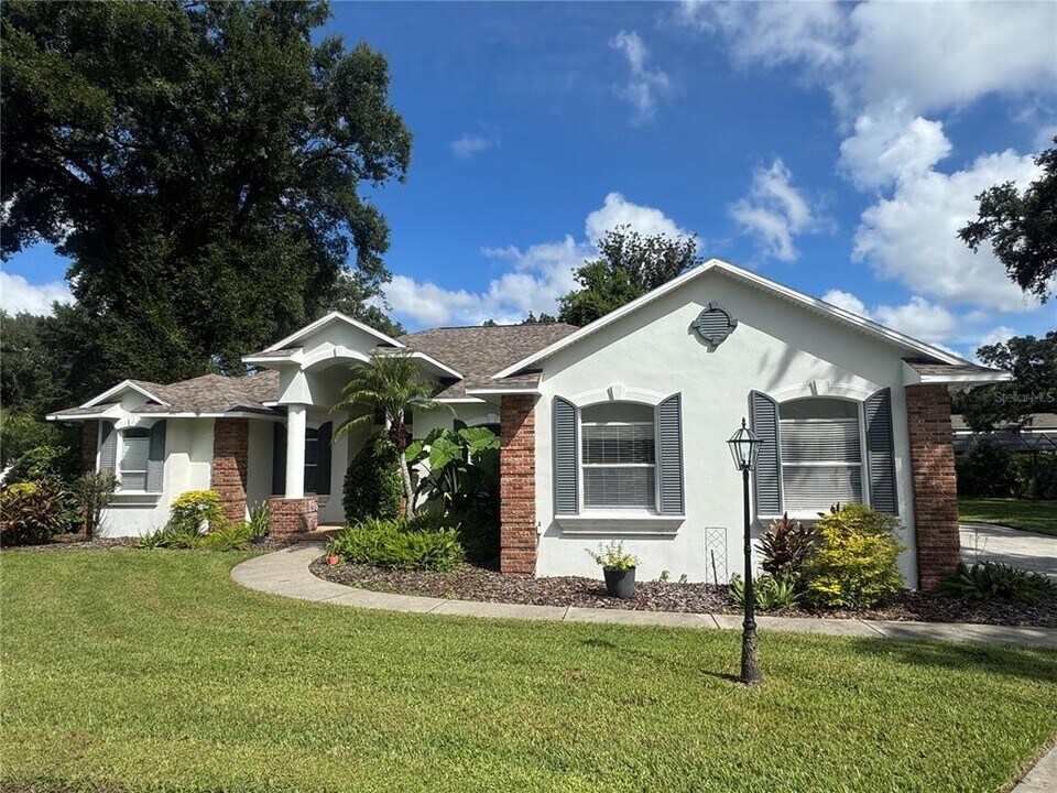 401 Havenwood Way in Valrico, FL - Building Photo