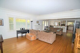 315 Euclid Ave in Long Beach, CA - Building Photo - Building Photo